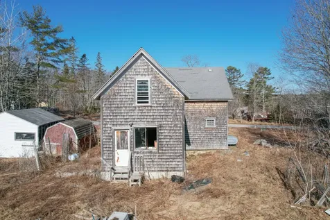 10 Dwelly Point Road Franklin ME 04634