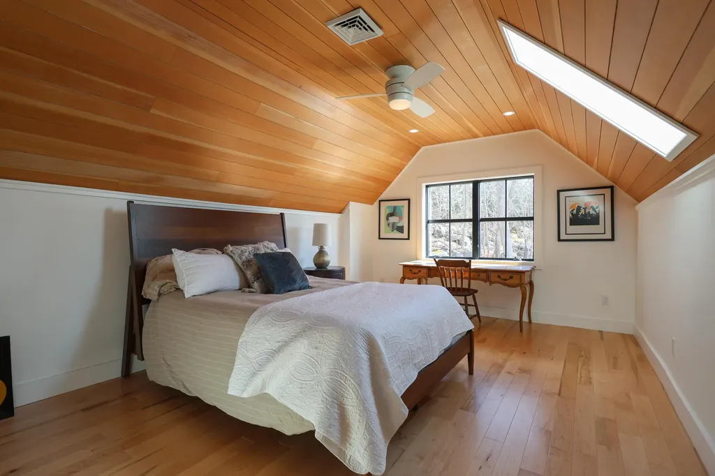 46 Atlantic Avenue Vinalhaven ME 04863