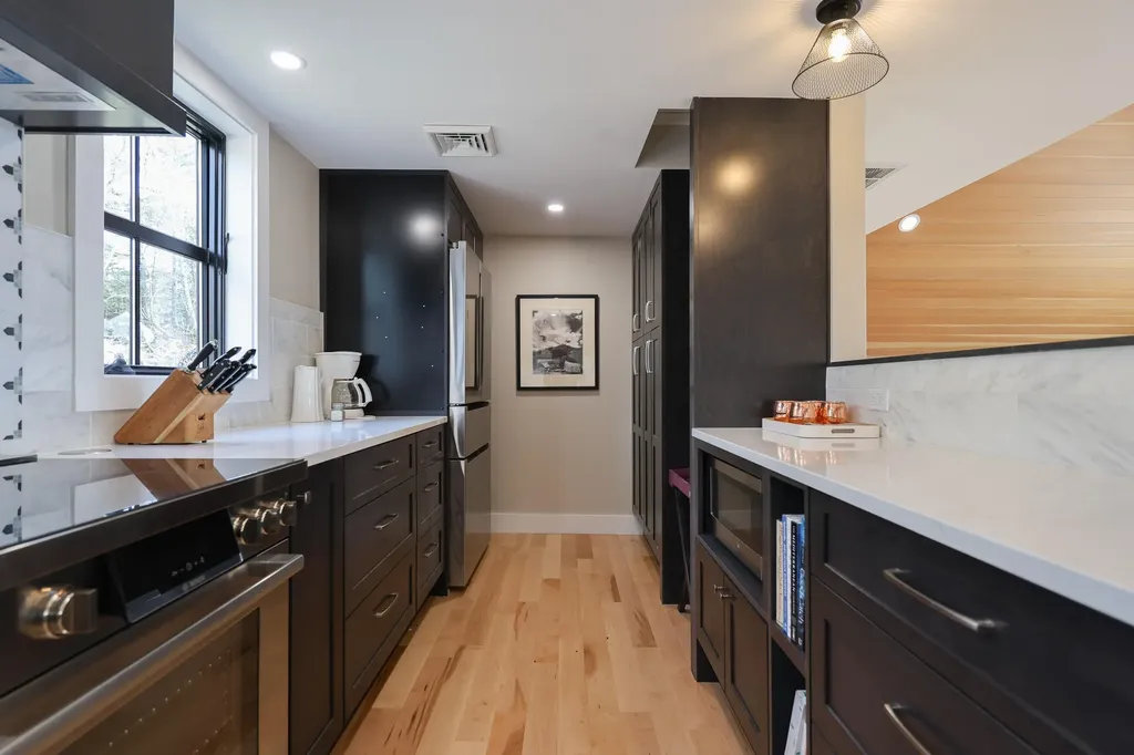 46 Atlantic Avenue Vinalhaven ME 04863