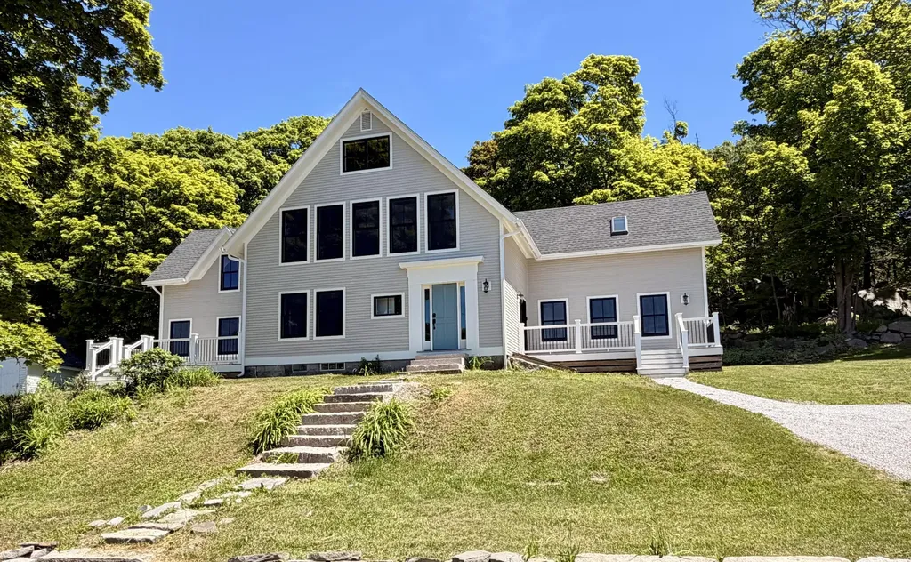 46 Atlantic Avenue Vinalhaven ME 04863