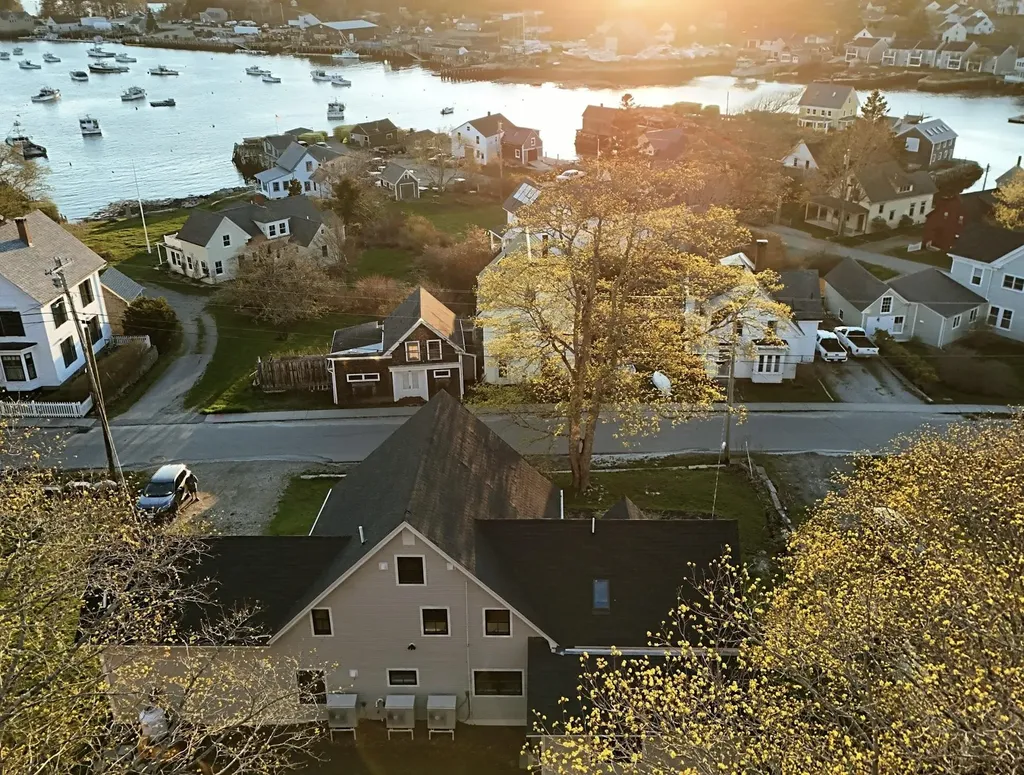 46 Atlantic Avenue Vinalhaven ME 04863