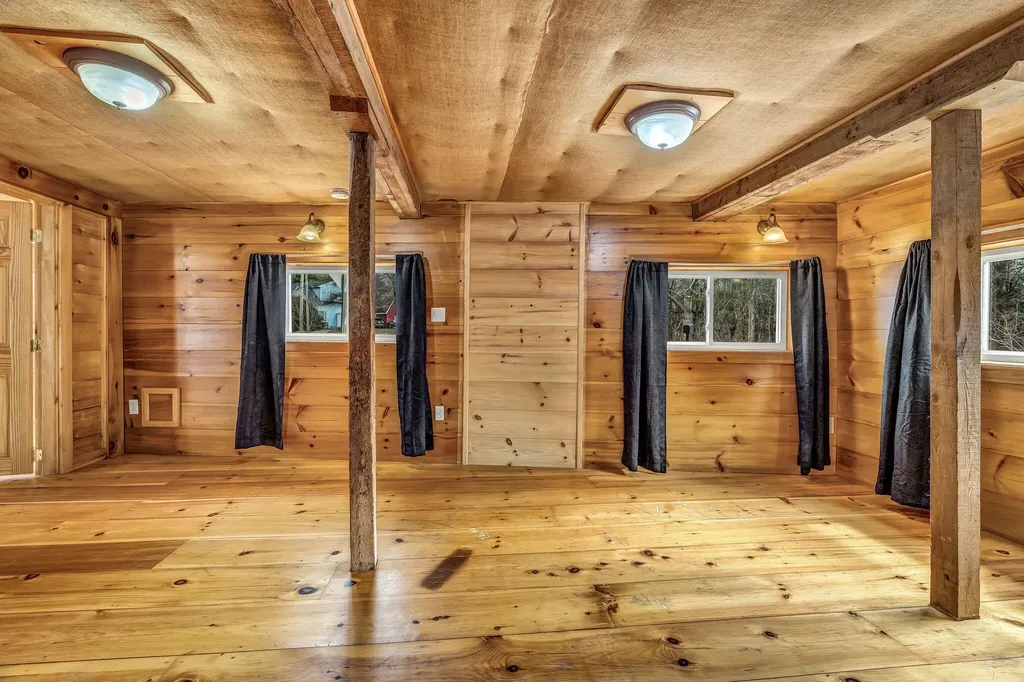 96 Washington Road Waldoboro ME 04572