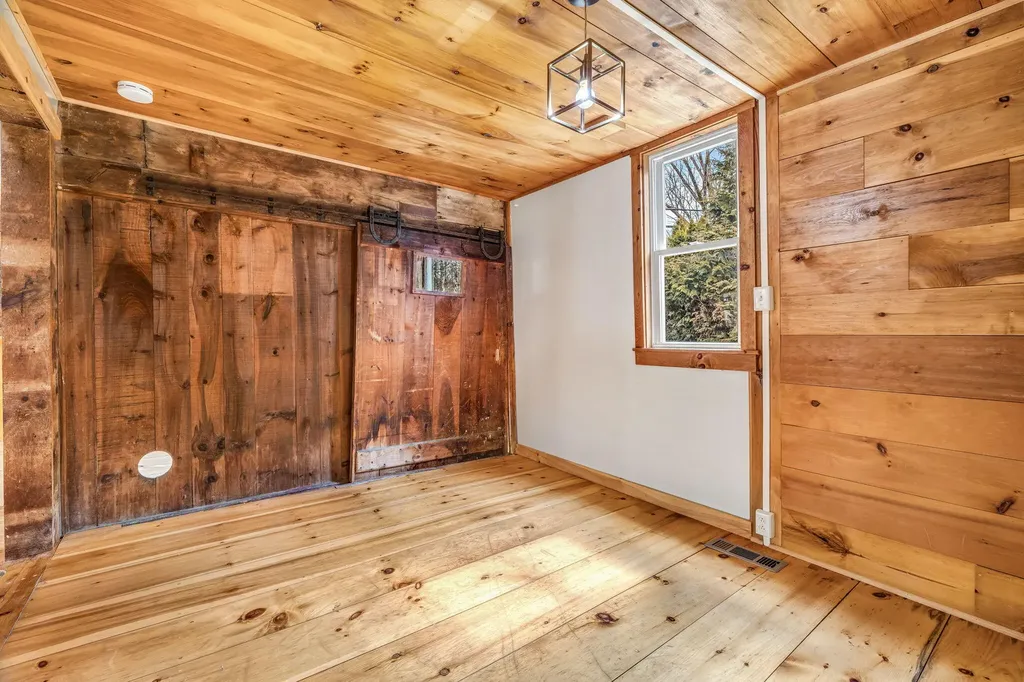96 Washington Road Waldoboro ME 04572