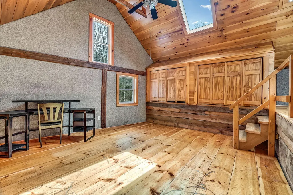 96 Washington Road Waldoboro ME 04572