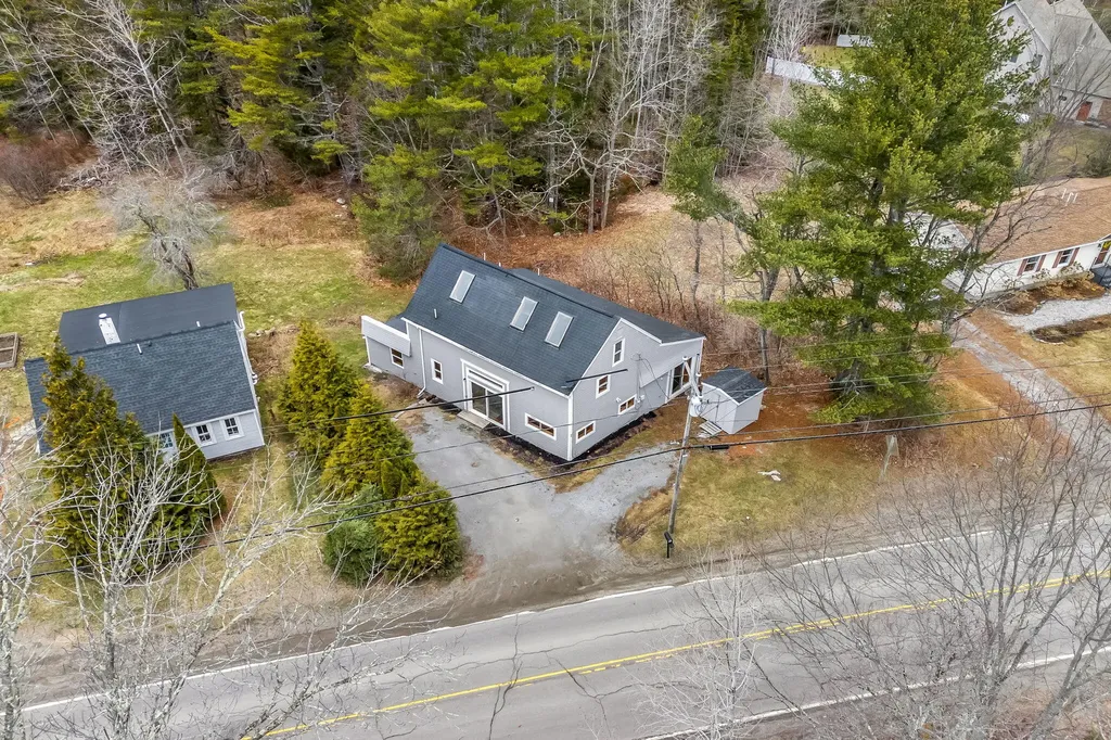96 Washington Road Waldoboro ME 04572
