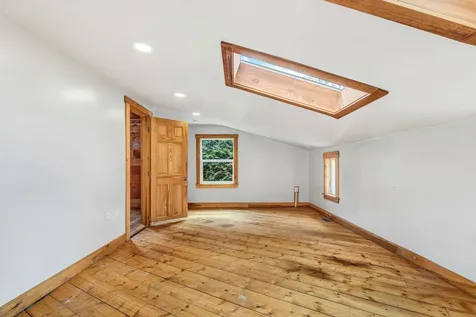 96 Washington Road Waldoboro ME 04572
