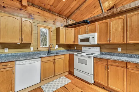 96 Washington Road Waldoboro ME 04572