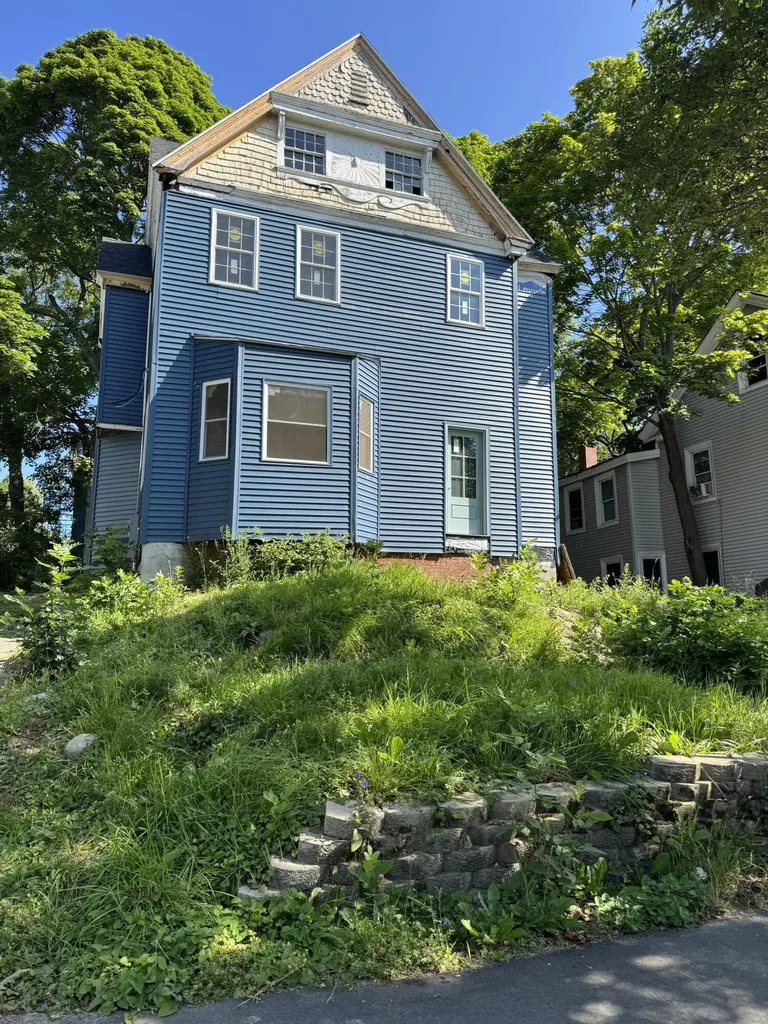 64 Jefferson Street Bangor ME 04401