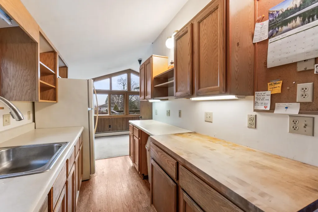 20 Holbrook Street Harpswell ME 04079