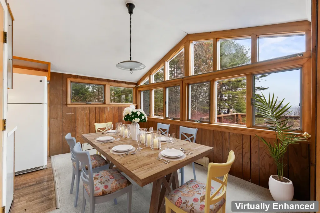20 Holbrook Street Harpswell ME 04079