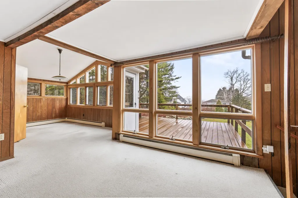 20 Holbrook Street Harpswell ME 04079