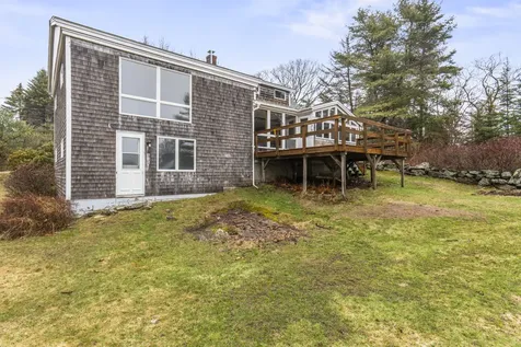 20 Holbrook Street Harpswell ME 04079