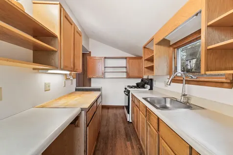 20 Holbrook Street Harpswell ME 04079