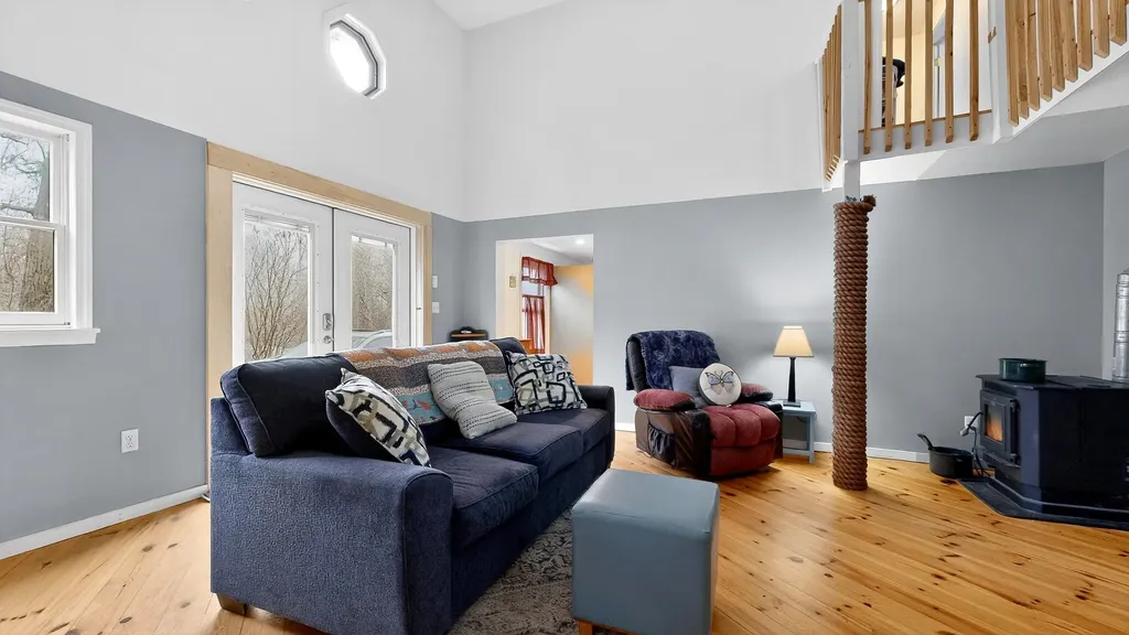 3 Bridge Street Richmond ME 04357