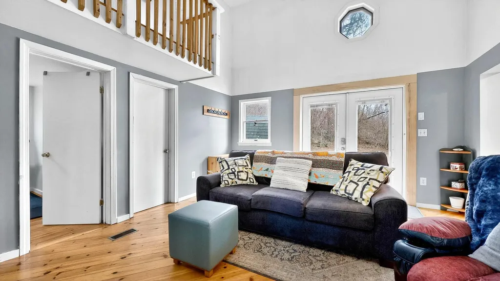 3 Bridge Street Richmond ME 04357