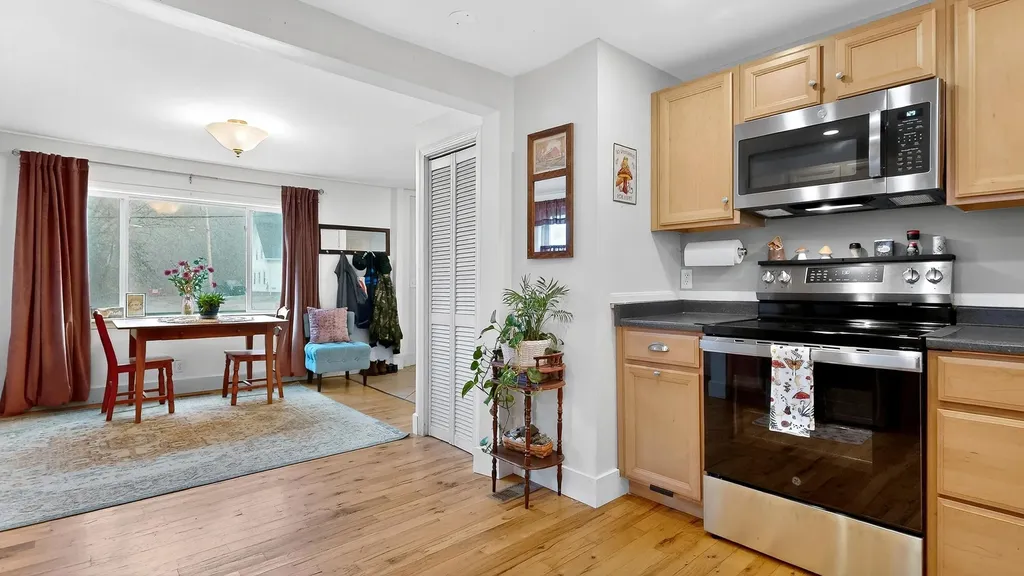 3 Bridge Street Richmond ME 04357