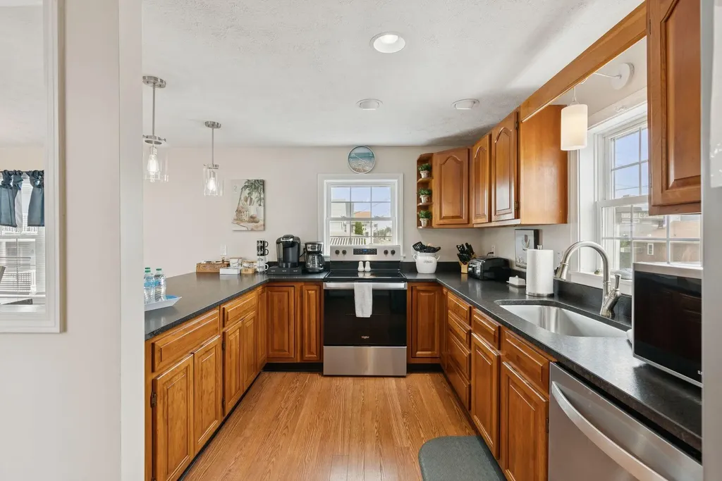 78 E Grand Avenue Old Orchard Beach ME 04064