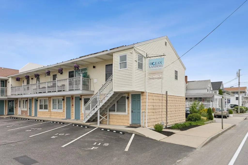 78 E Grand Avenue Old Orchard Beach ME 04064