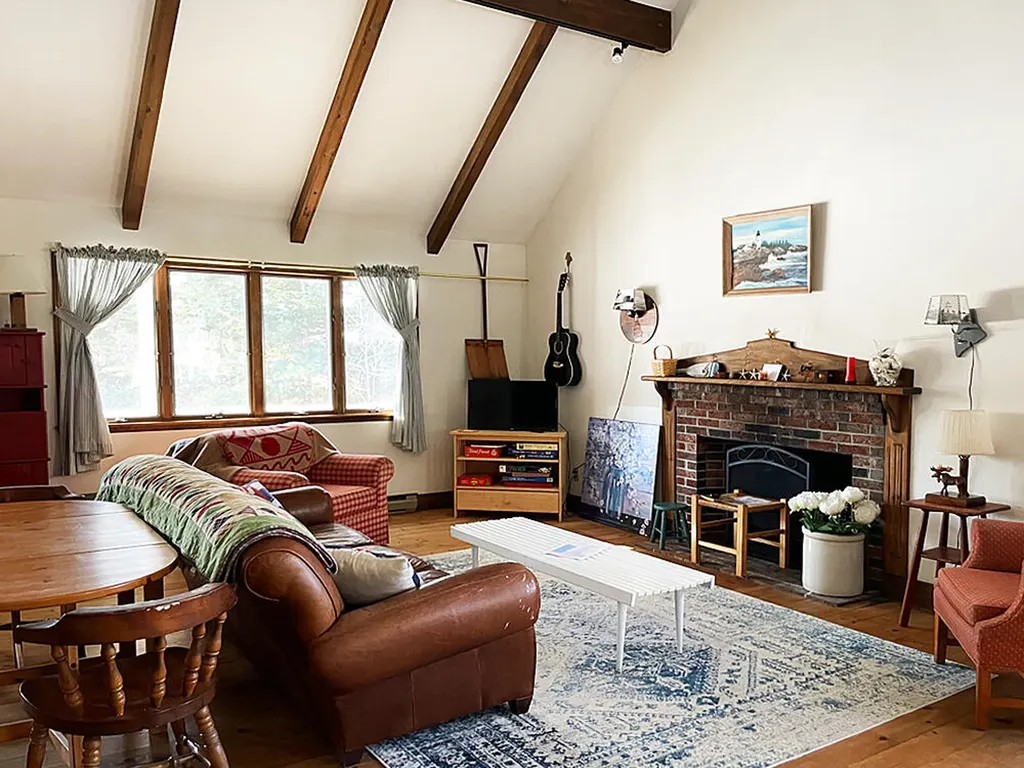 9 Blinn Road Bristol ME 04554