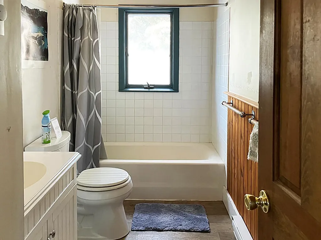 9 Blinn Road Bristol ME 04554
