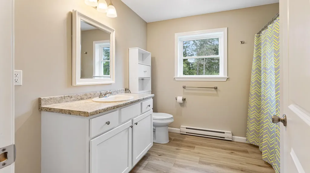 51 Stearns Farm Road Hampden ME 04444