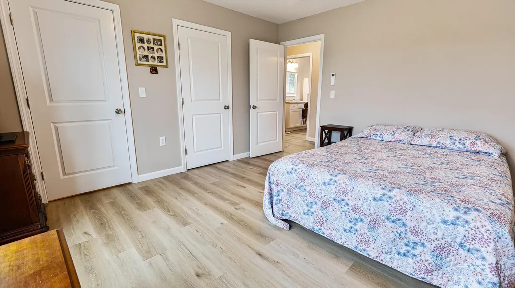 51 Stearns Farm Road Hampden ME 04444