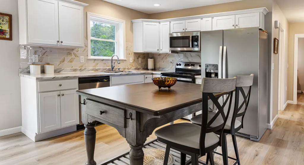 51 Stearns Farm Road Hampden ME 04444
