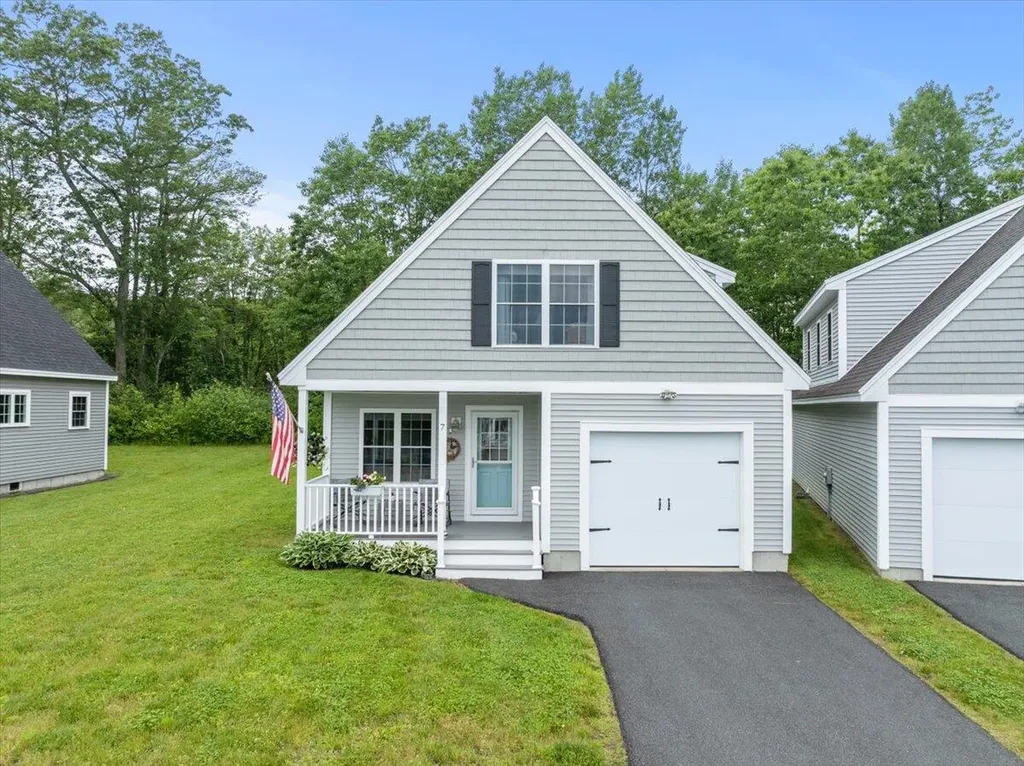 7 Coastal Woods Drive Kennebunk ME 04043