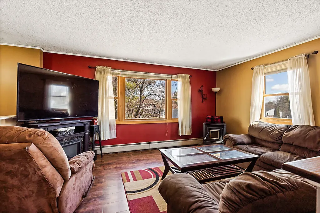 11 Kingman Street Fairfield ME 04937