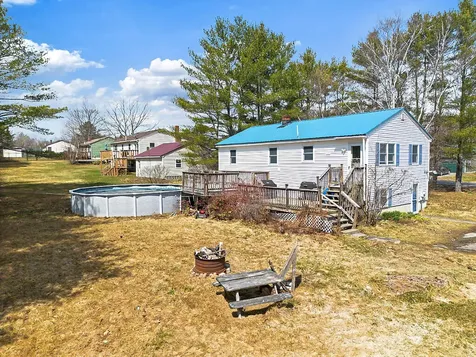 11 Kingman Street Fairfield ME 04937