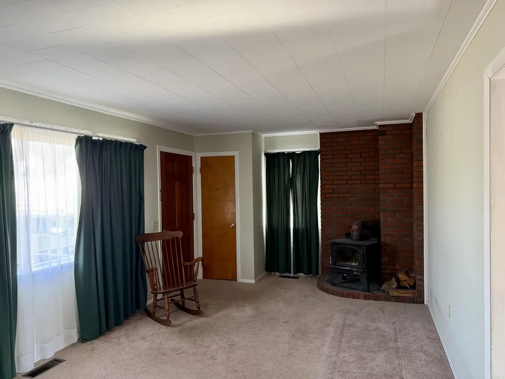 26 Broadway Machias ME 04654