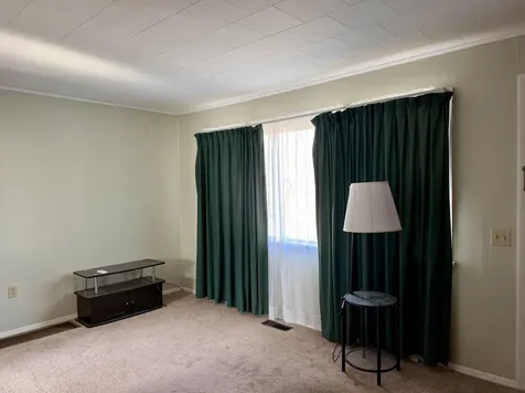 26 Broadway Machias ME 04654