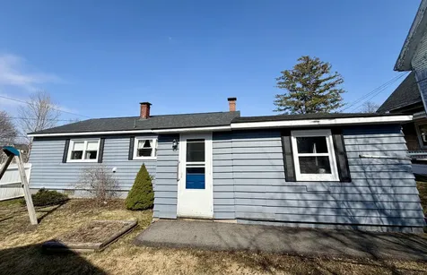 26 Broadway Machias ME 04654