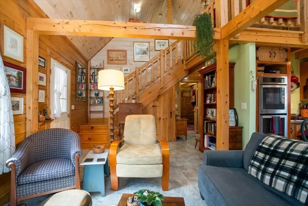 7 Abbott Hill Road West Paris ME 04289