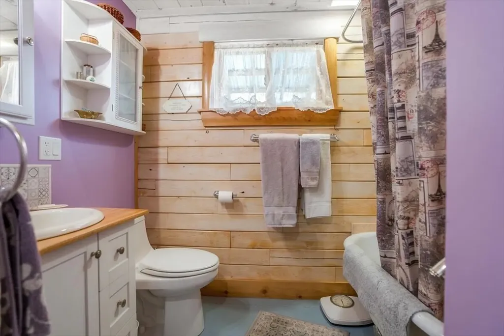 7 Abbott Hill Road West Paris ME 04289