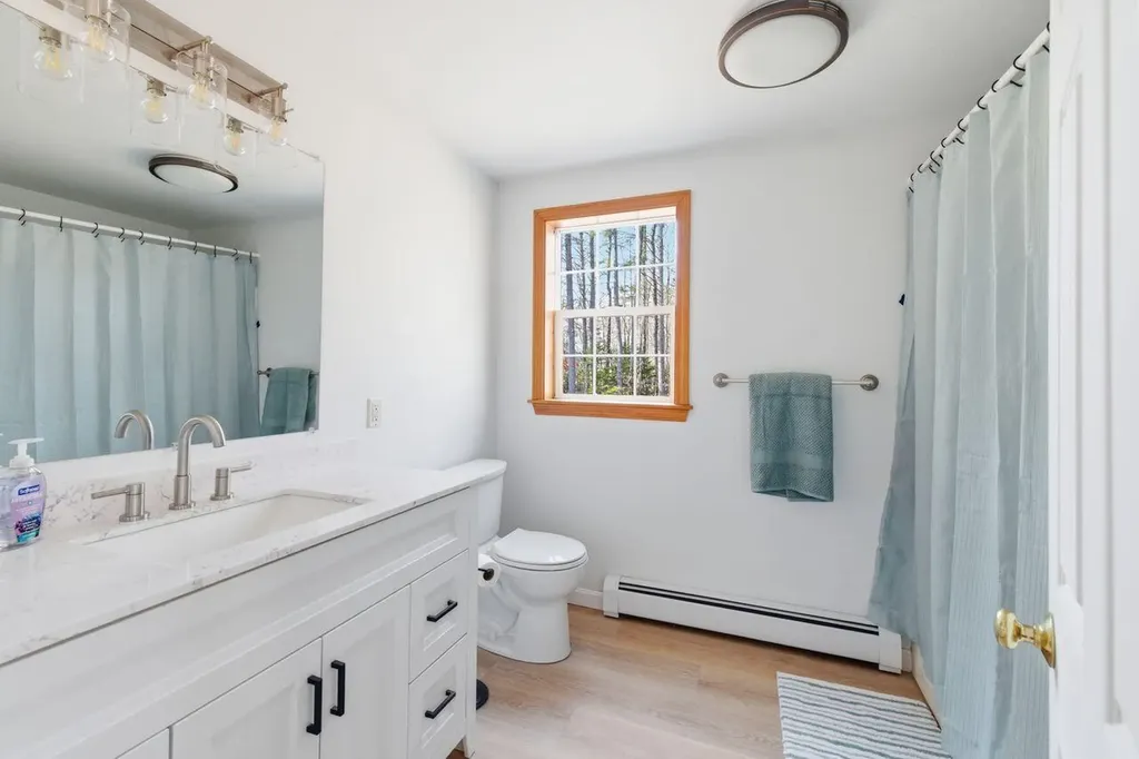 32 Balsam Drive Waterboro ME 04061