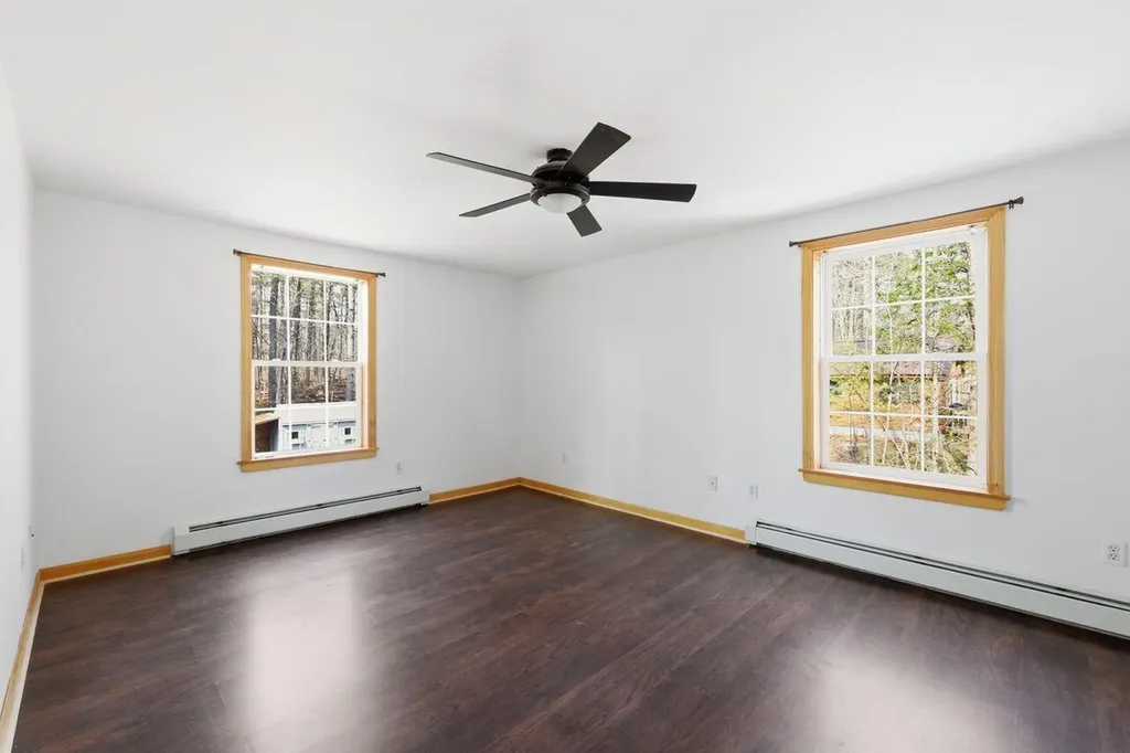 32 Balsam Drive Waterboro ME 04061