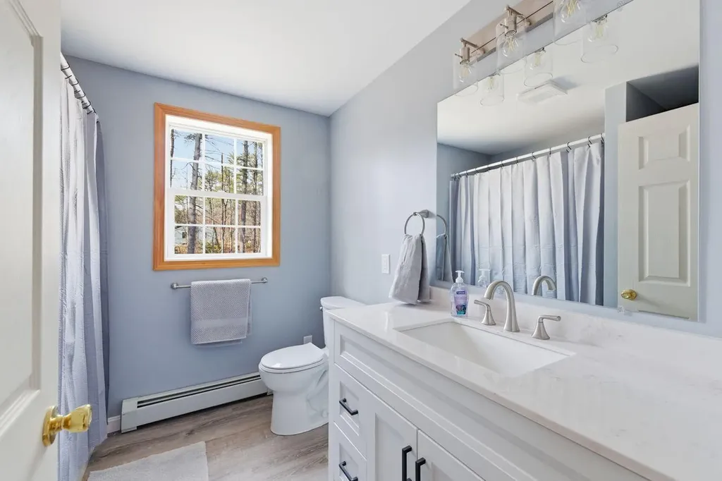 32 Balsam Drive Waterboro ME 04061