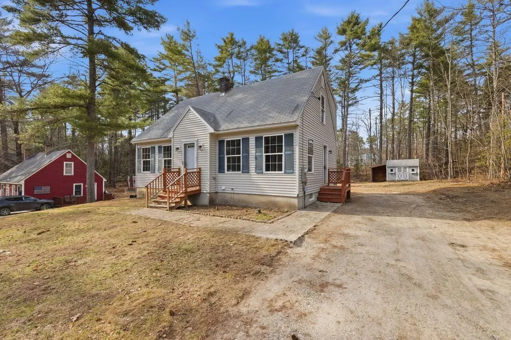 32 Balsam Drive Waterboro ME 04061