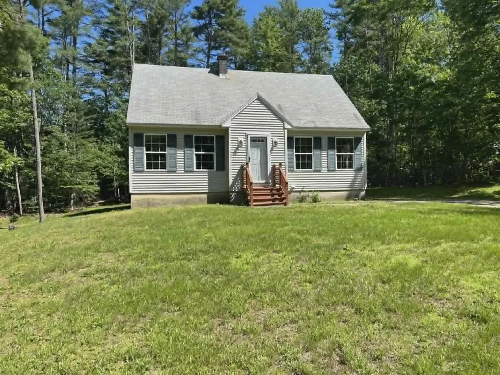 32 Balsam Drive Waterboro ME 04061