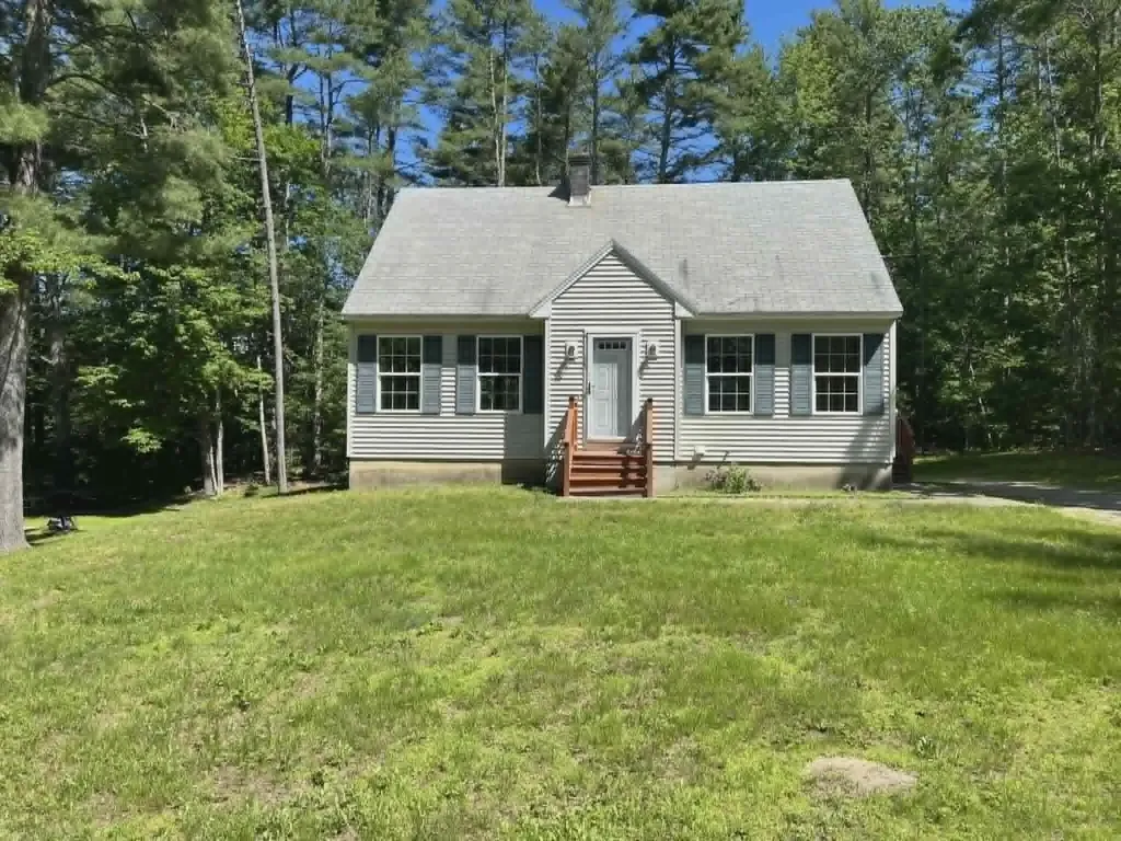 32 Balsam Drive Waterboro ME 04061