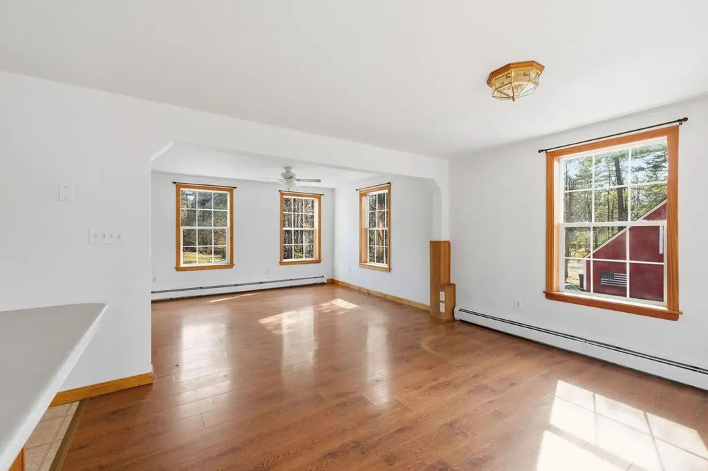 32 Balsam Drive Waterboro ME 04061