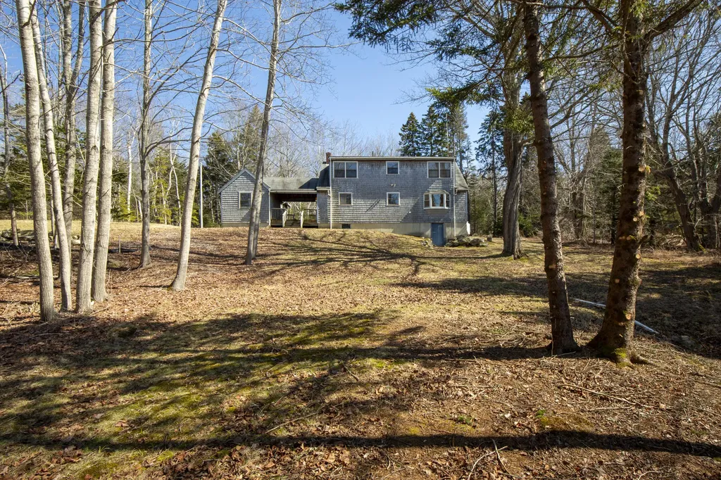 519 Island Avenue Saint George ME 04859