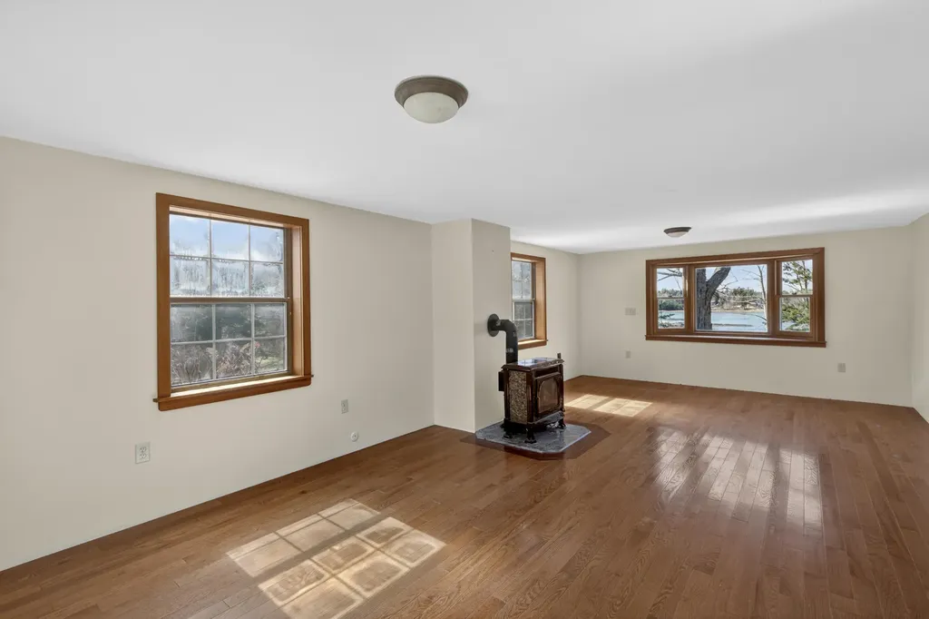 519 Island Avenue Saint George ME 04859