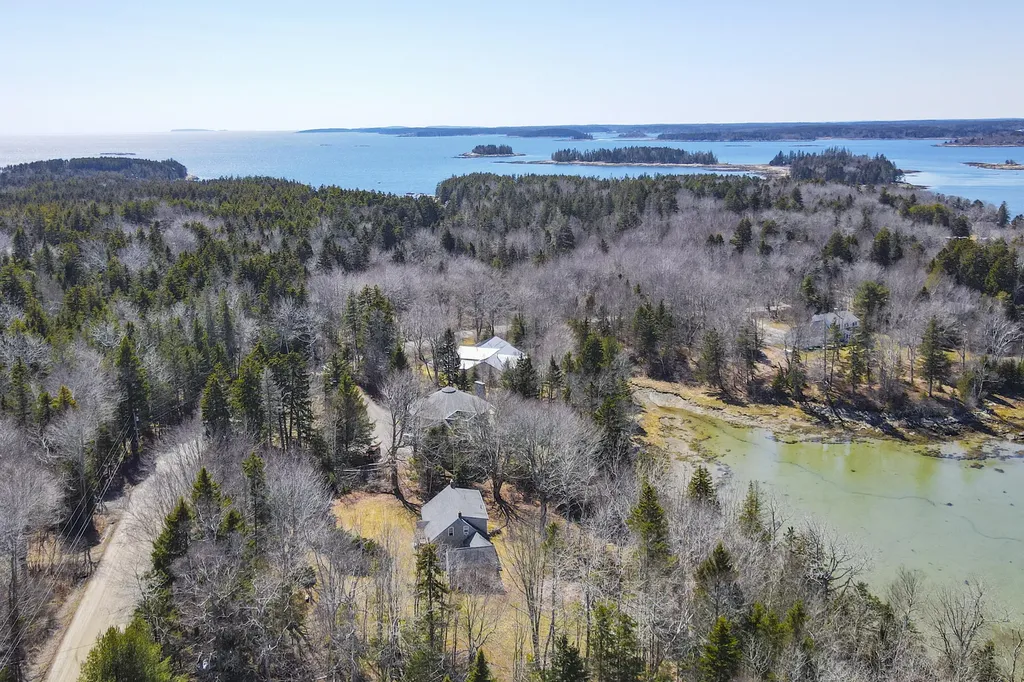519 Island Avenue Saint George ME 04859