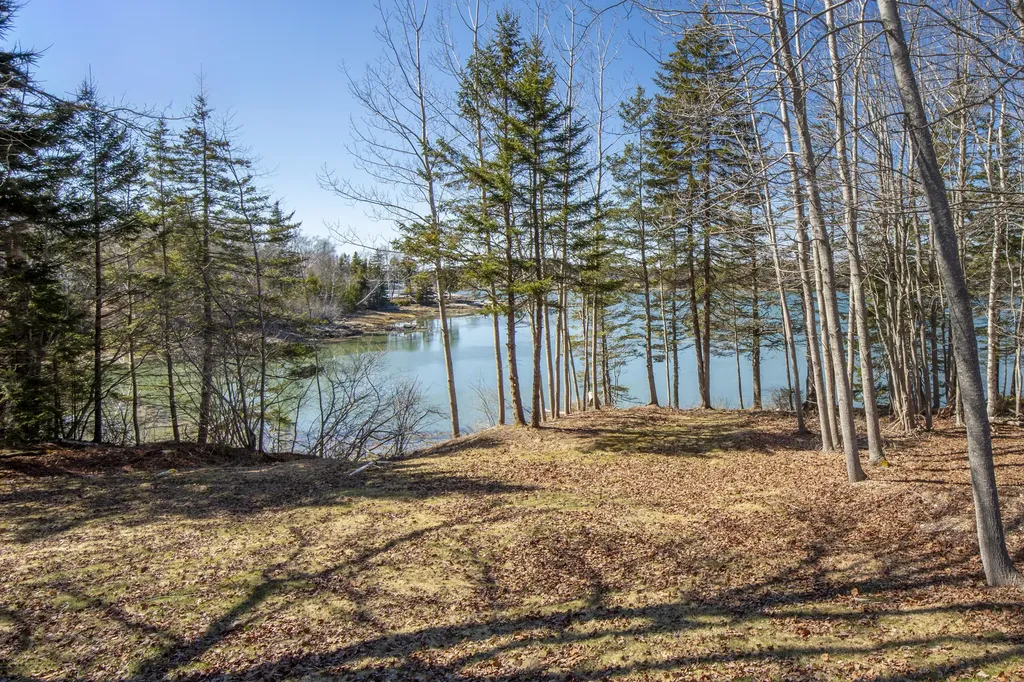 519 Island Avenue Saint George ME 04859
