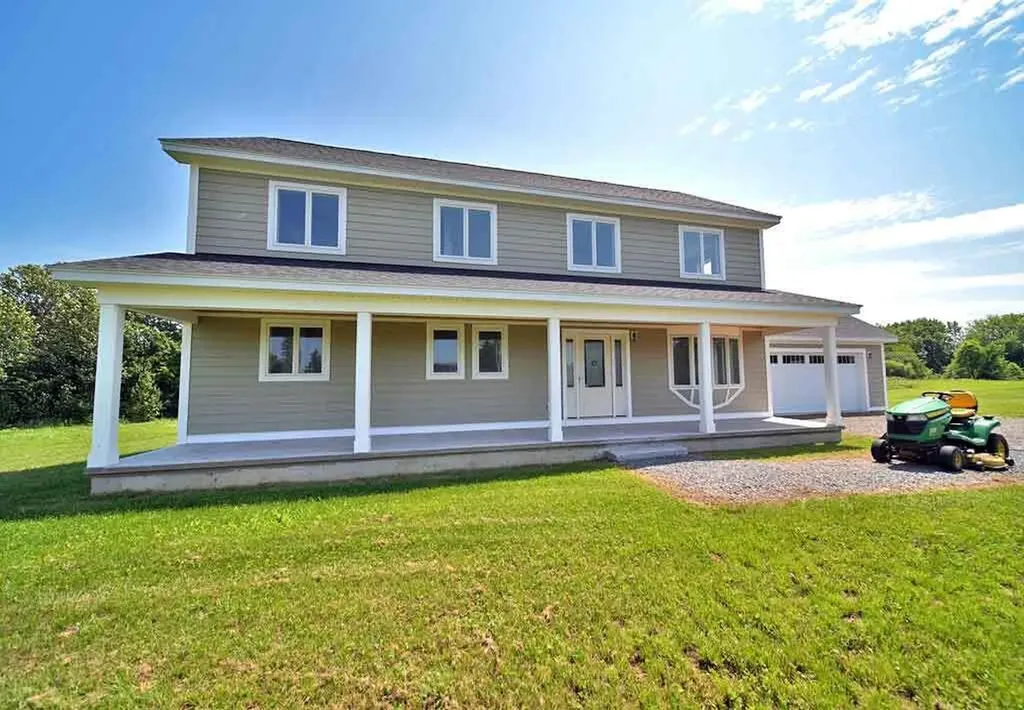 15 Lilac Lane Houlton ME 04730