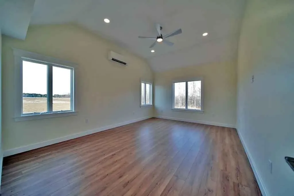 15 Lilac Lane Houlton ME 04730