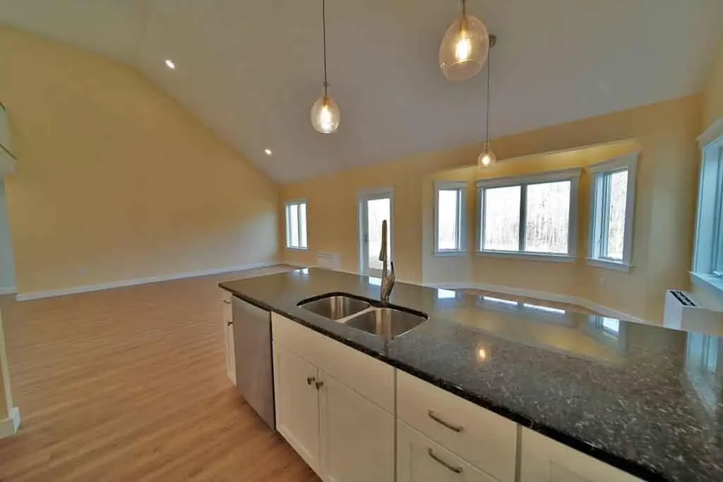 15 Lilac Lane Houlton ME 04730