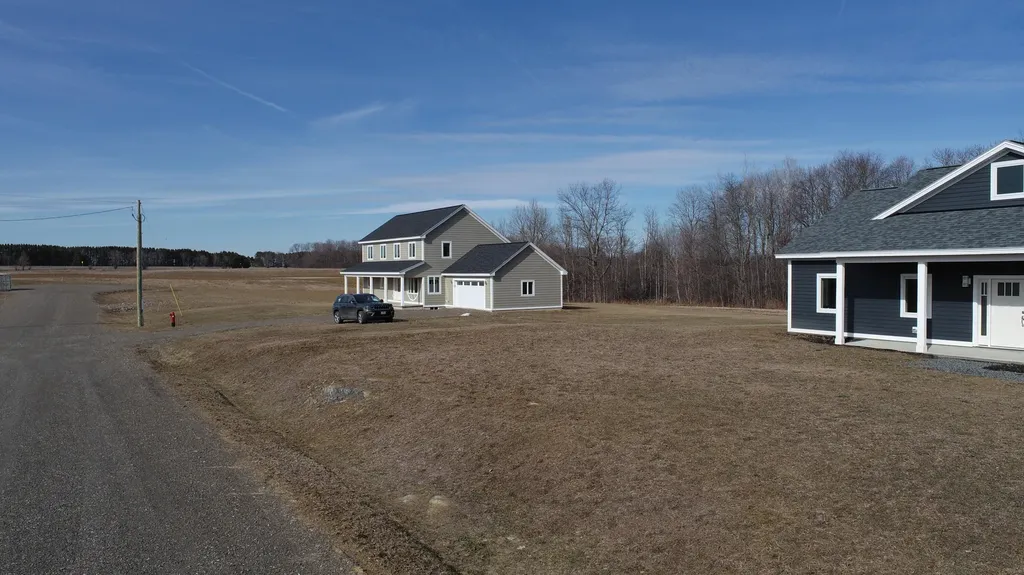 15 Lilac Lane Houlton ME 04730